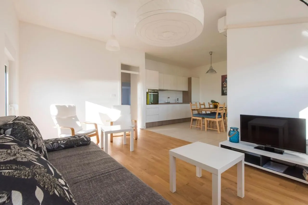 Apartments Punta Colors Privlaka  Croatia